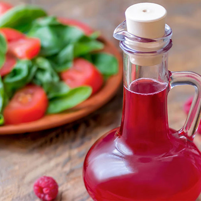 Salat mit Himbeer Dressing