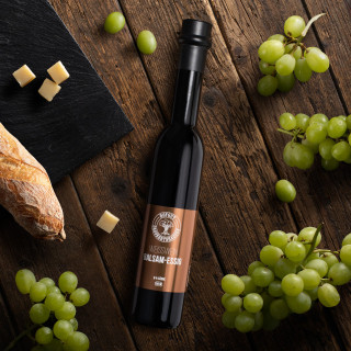 Vinaigrette mit Essig und Oel